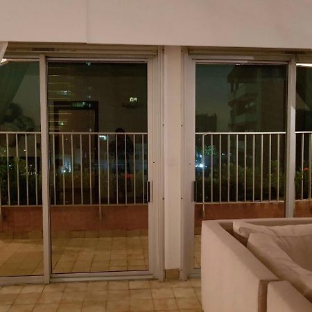 F4 Appartement Bonanjo Douala Eksteriør billede