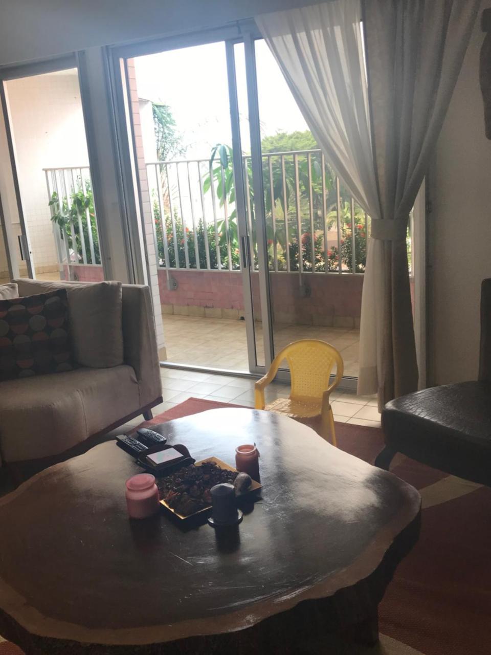 F4 Appartement Bonanjo Douala Eksteriør billede