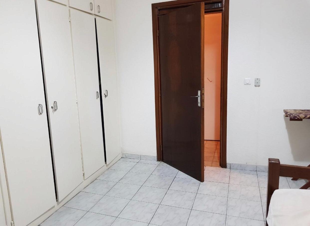 F4 Appartement Bonanjo Douala Eksteriør billede